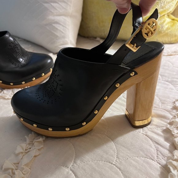 Tory Burch Leather Black Slingback sandals - EUC! Hardly worn - RARE! - Picture 5 of 5